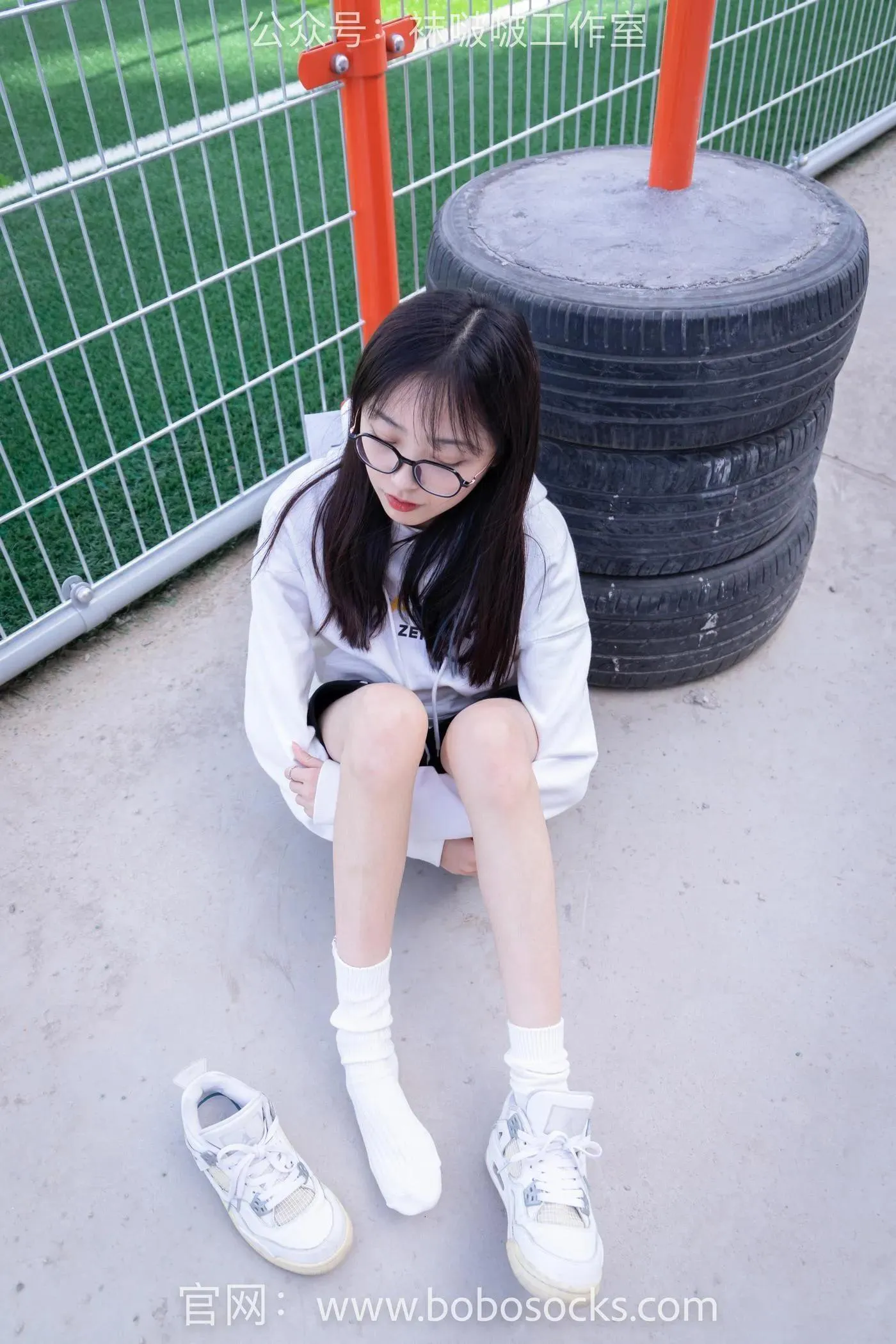 [BoBoSocks袜啵啵]NO.103 稚予-AJ篮球鞋、白棉袜、裸足 [134P]插图1
